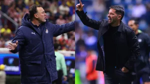Gabriel Milito y Nicolás Larcamón ya traían rivalidad: Por qué estalló en el duelo de Cruz Azul vs Chivas