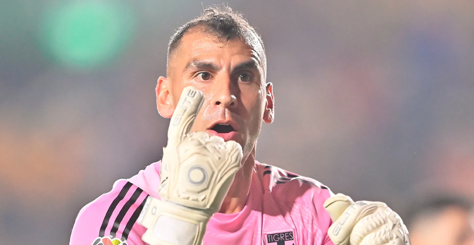 Tras la derrota de Tigres, Nahuel Guzmán explotó con el arbitraje de Liga MX. El portero le tiró con todo tras el doloroso resultado.