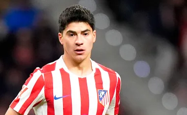 Luego de su estreno a nivel local, el mediocampista está listo para hacer su debut internacional. ¿Jugará Obed Vargas?