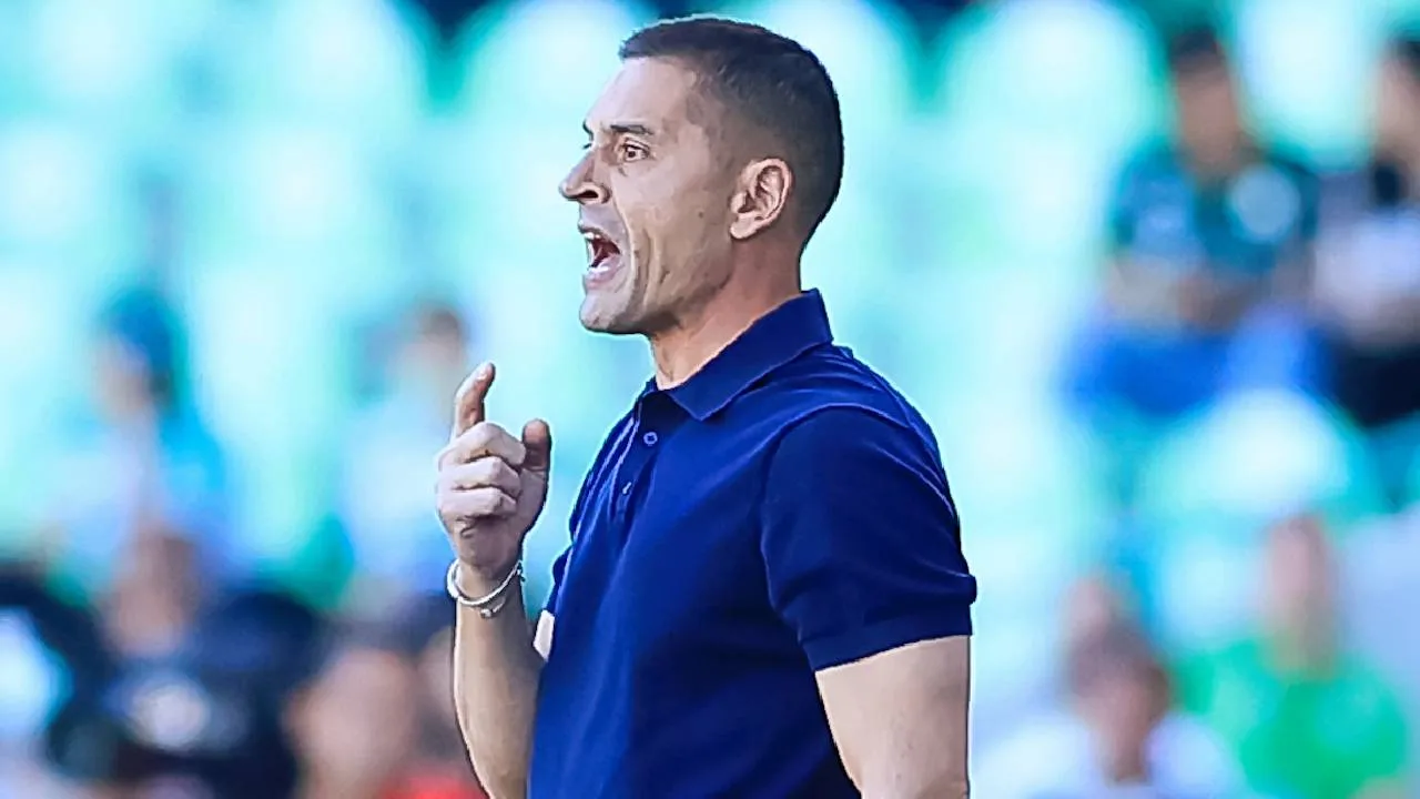 Francisco Rodríguez fue destituido de su cargo como entrenador de Santos Laguna.