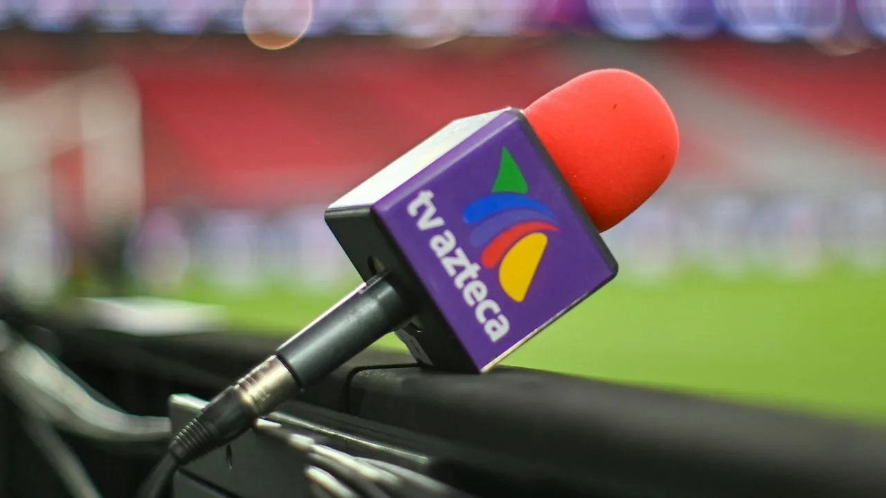 Un narrador de TV Azteca cometió un error garrafal.