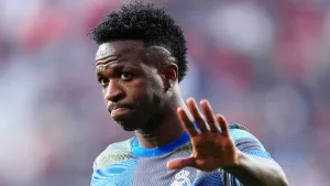 Exnovia de Vinícius Jr. se pronuncia tras presunto racismo y exhibe al jugador del Real Madrid