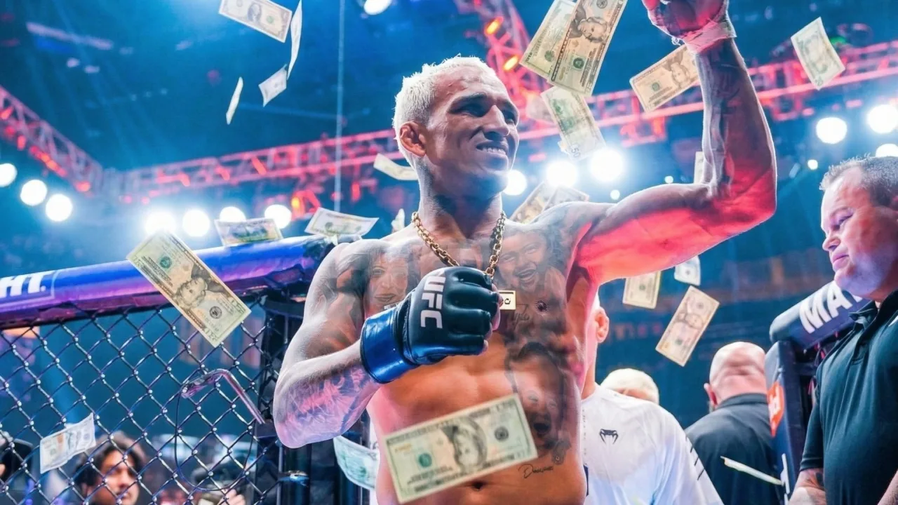 La millonada que ganó Charles Oliveira por ganar el título de BMF ante Max Holloway Charles Oliveira, UFC