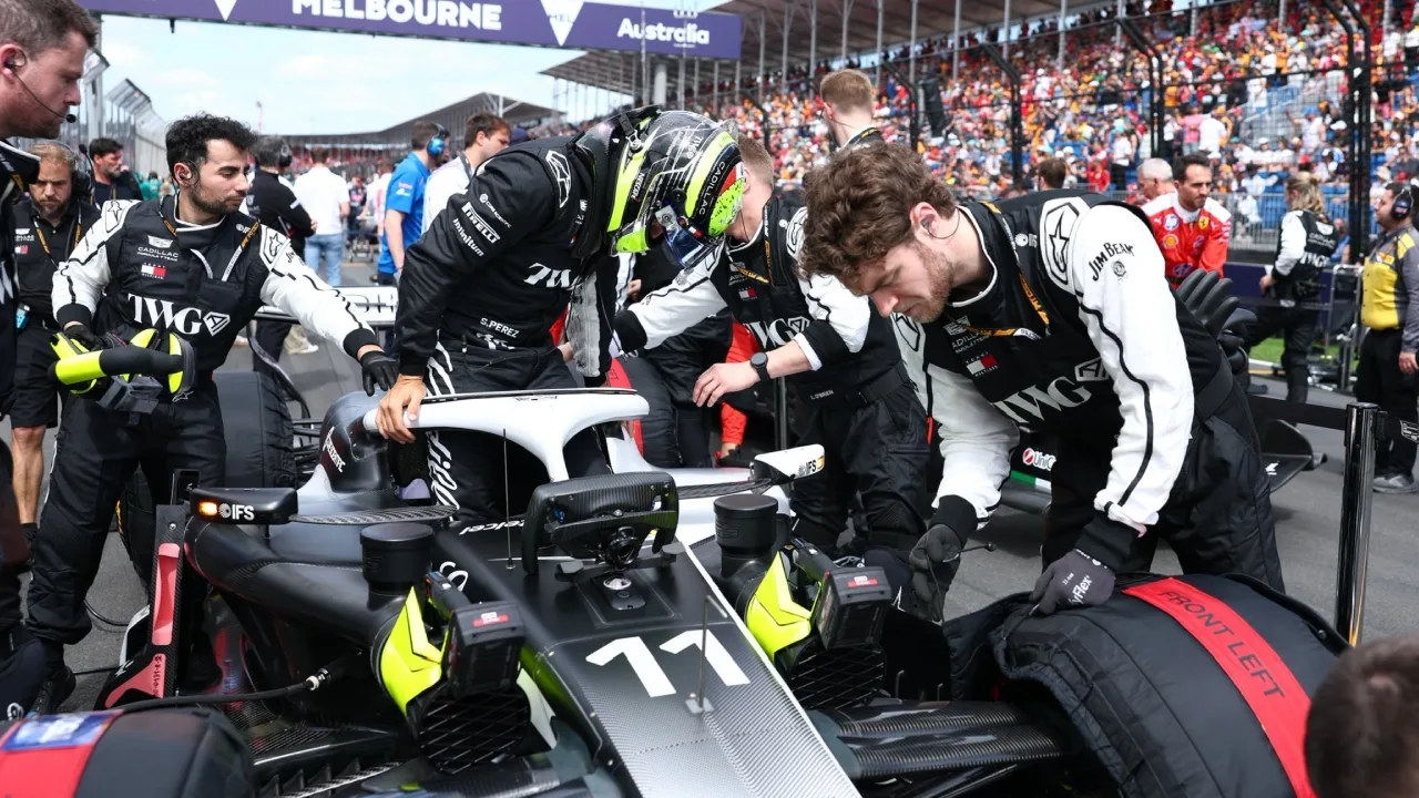 Checo Pérez, Cadillac 
