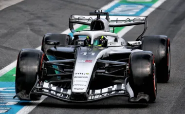 Checo Pérez con Cadillac