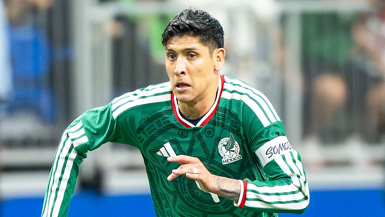 Edson Álvarez toma decisión clave con México.