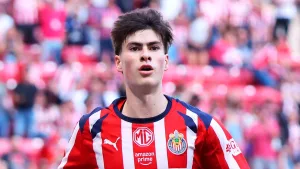 Chivas: revelan imagen de Hormiga González en reconocido videojuego y genera polémica