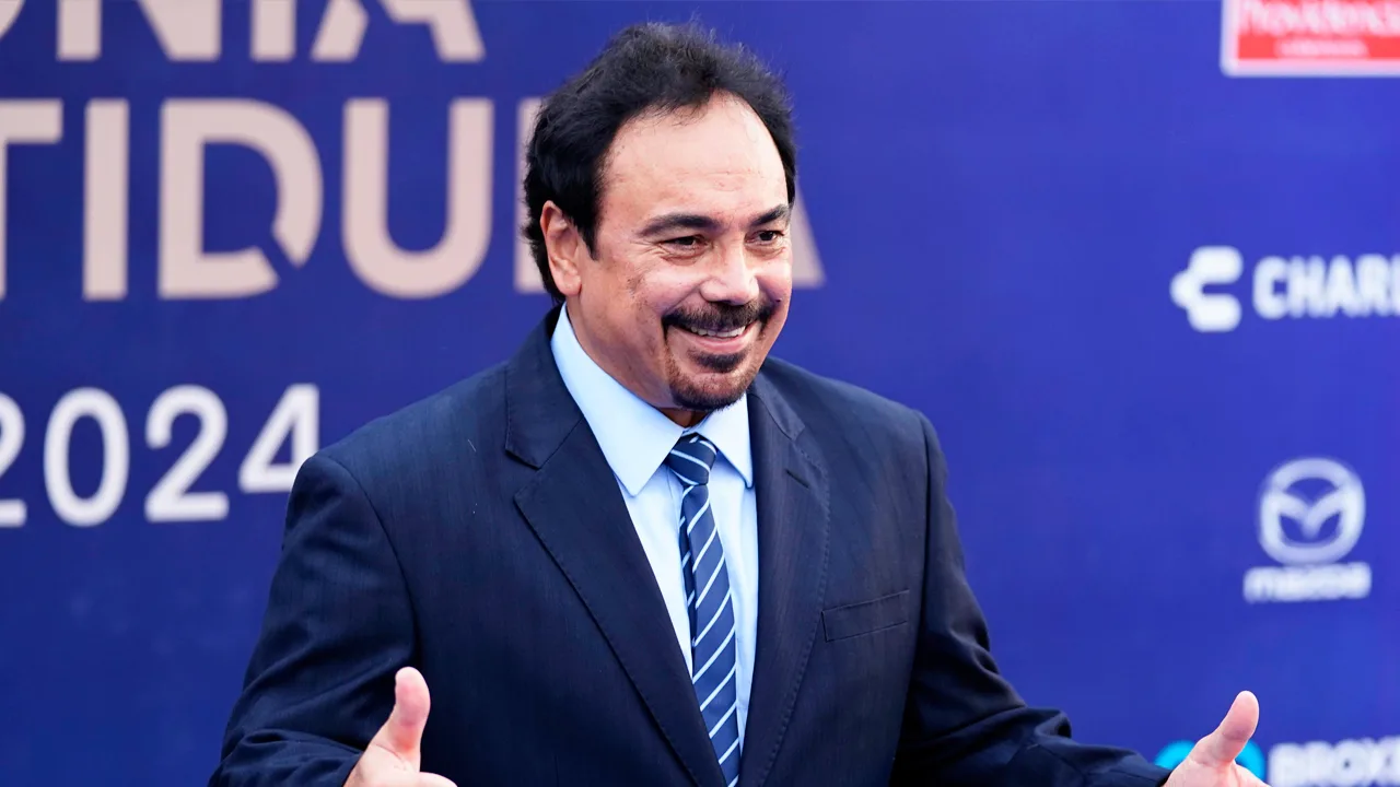 Hugo Sánchez realiza inesperado anuncia sobre el Estadio Azteca.