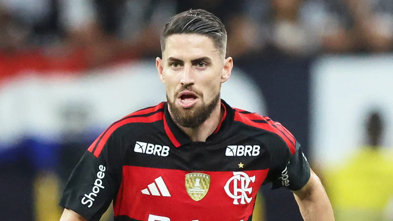 Jorginho envuelto en polémica con cantante de Estados Unidos.