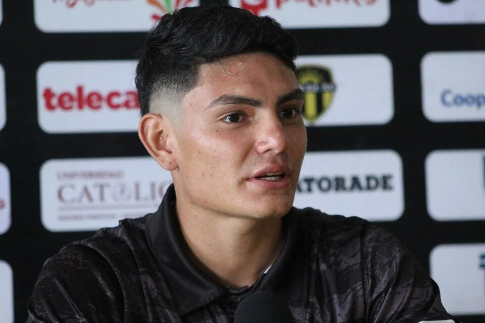 Eder Navas. Crédito: La Nación de Puerto Rico.