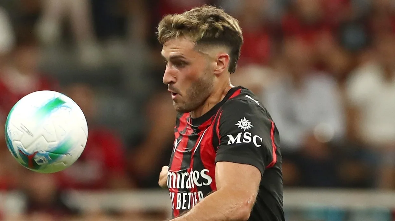 Santiago Giménez, AC Milan