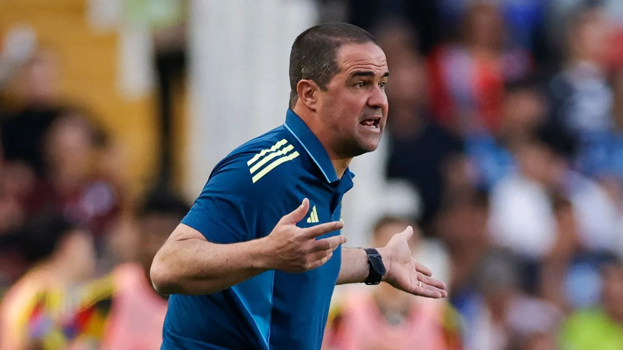 André Jardine, actual DT de América. 