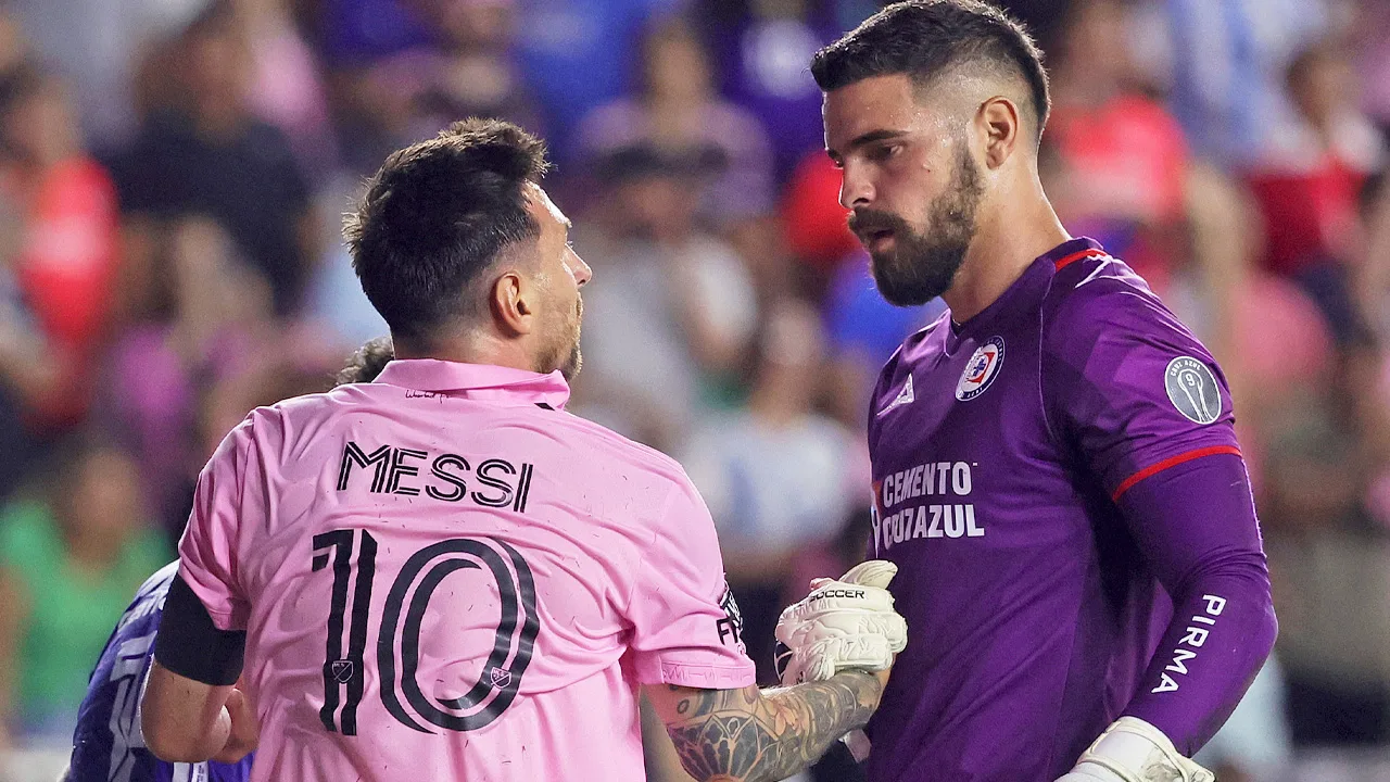 Andrés Gudiño y su futuro incierto en Cruz Azul.