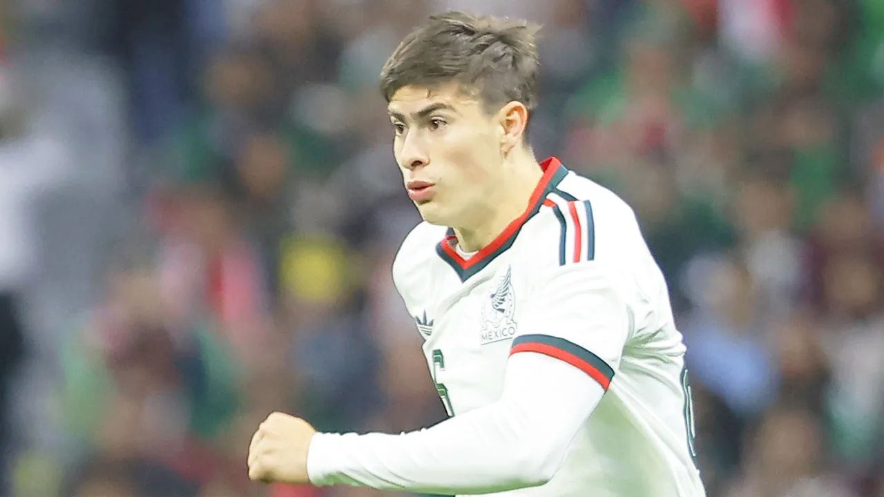 Armando 'Hormiga' González, delantero de la Selección Mexicana.