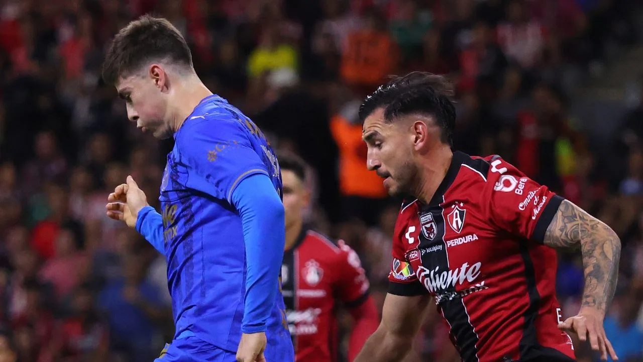 El duelo de Atlas vs Chivas fue uno de los más reñidos de la Jornada 10. 