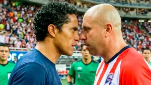 Bofo Bautista reta a pelear a Jagger Martínez y desatan escándalo en América vs Morelia de leyendas