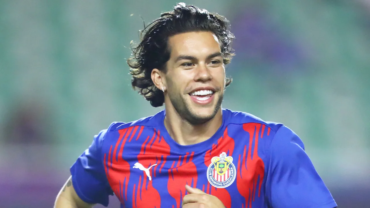 Cade Cowell, ex delantero de Chivas.