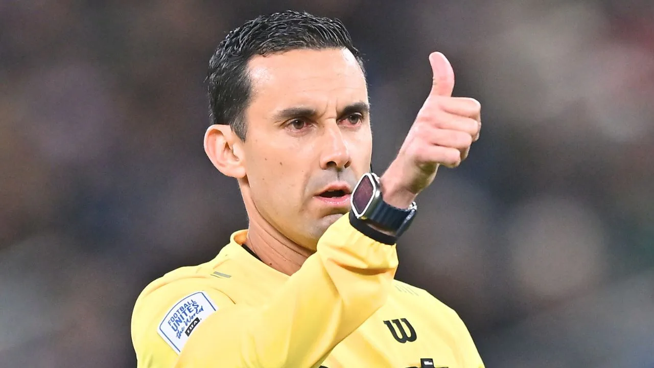 César Ramos y árbitros mexicanos abandonan Qatar en pleno conflicto bélico en Medio Oriente.