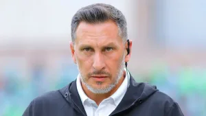 México vs Portugal: Papá de Santiago Gimenez obligado a caminar kilómetros para llegar al Estadio Azteca