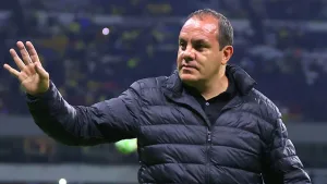 México vs Portugal: Exhiben a Cuauhtémoc Blanco en su llegada al Estadio Azteca por polémico beneficio