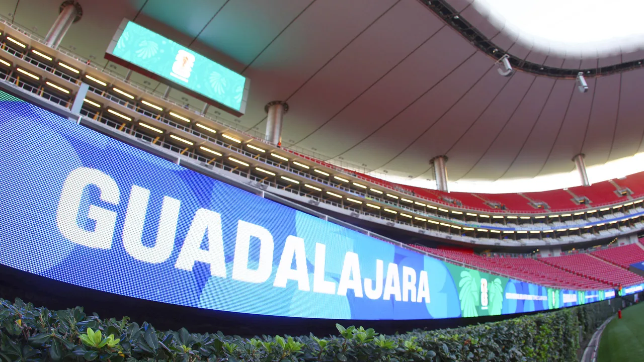 El Estadio Akron presenta problemas en repechaje de Mundial 2026.