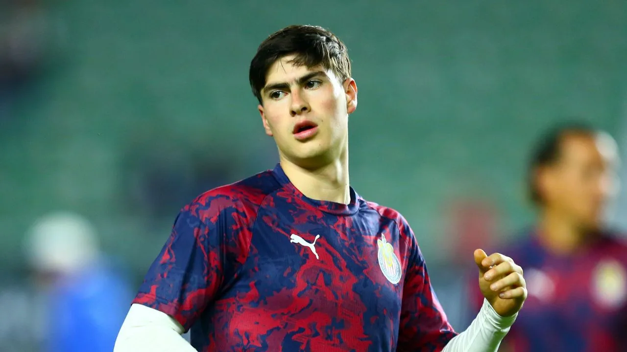 Armando González, jugador de Chivas. 