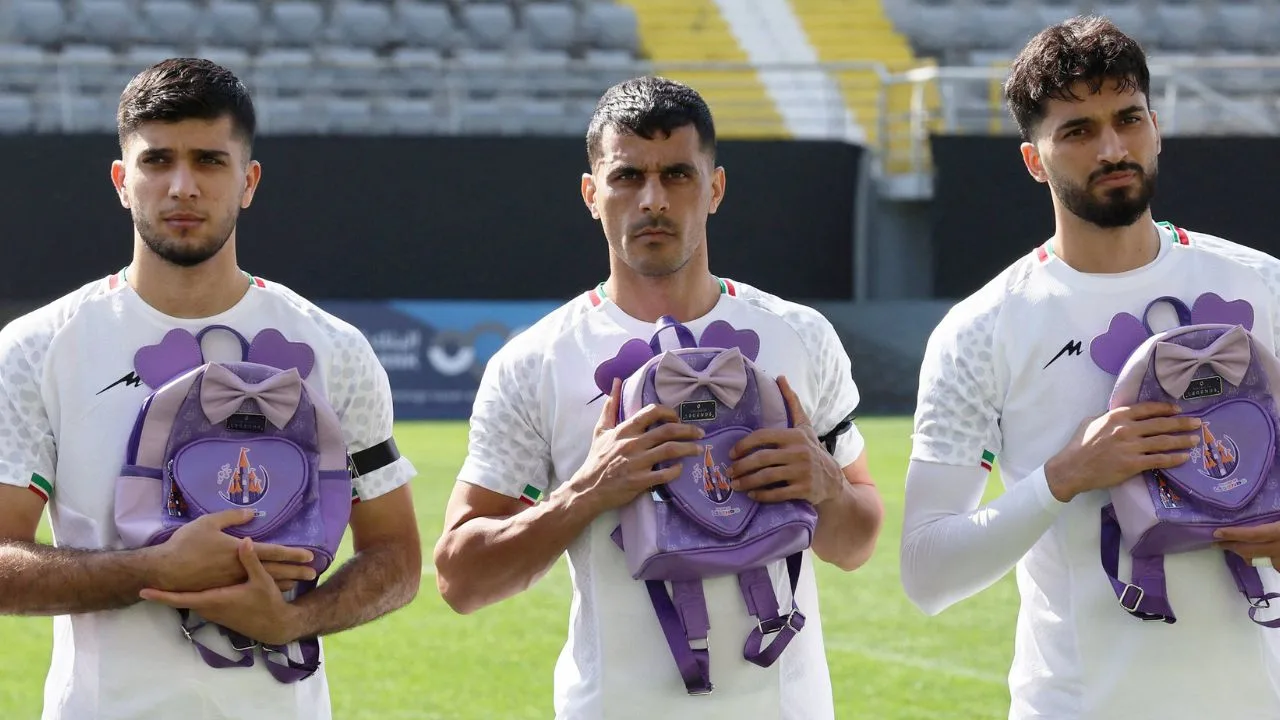 Los jugadores de Irán previo a su partido amistoso con Nigeria. 