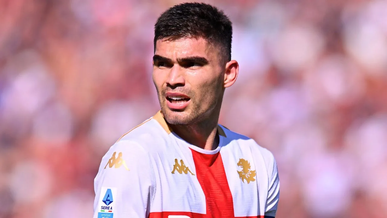 Johan Vásquez en la mira de un histórico de la Serie A que pelearía su fichaje con el AC Milan.