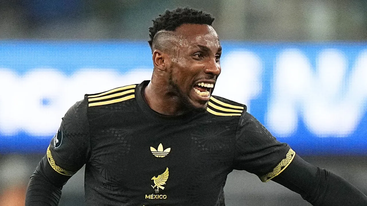Julián Quiñones rompe el silencio y reacciona a la convocatoria de México vs Portugal.