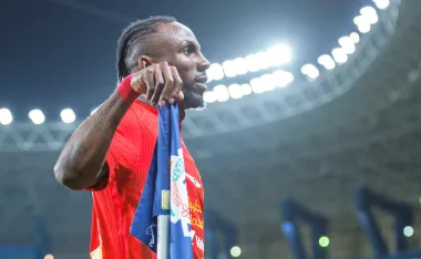 Julián Quiñones, figura en Al Qadisiya.