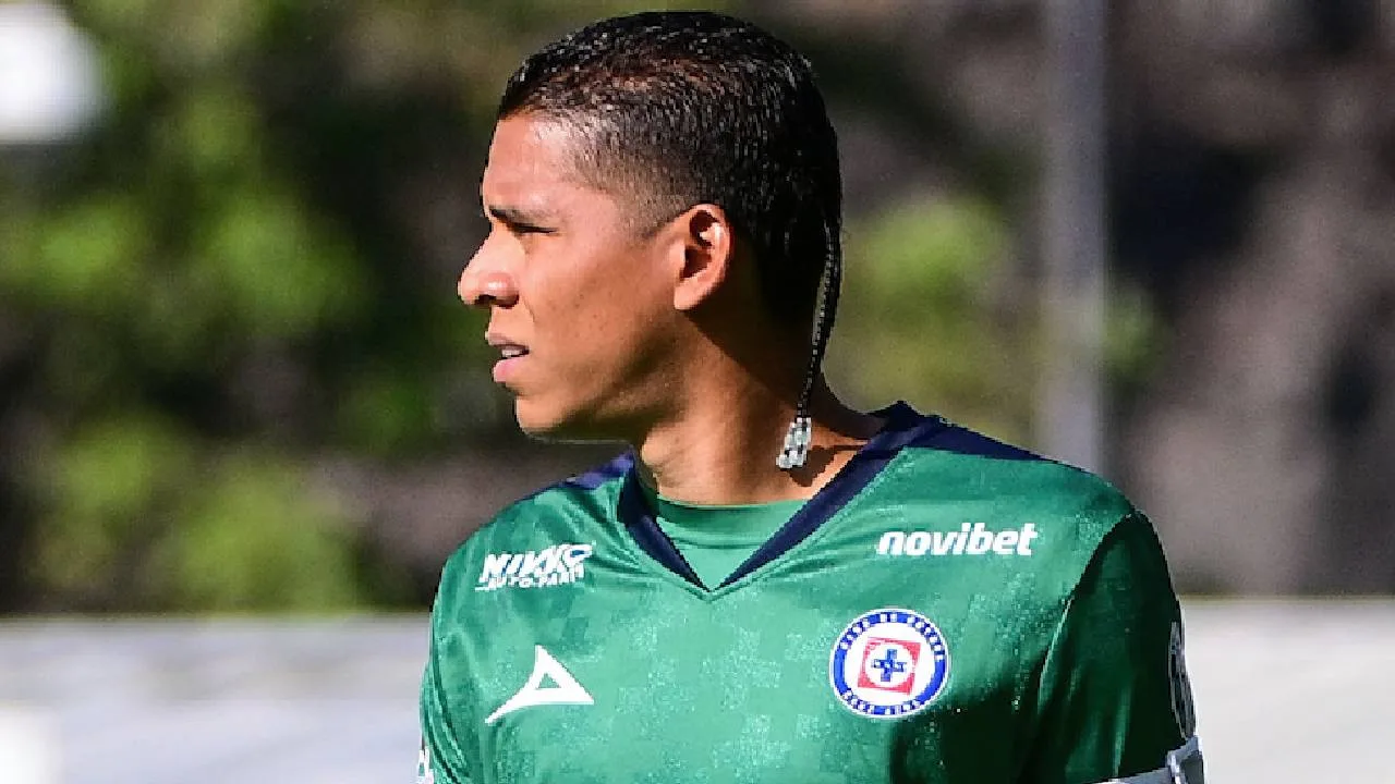 Kevin Mier, portero de Cruz Azul.