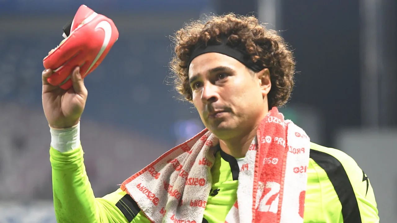 Memo Ochoa figura en Chipre.