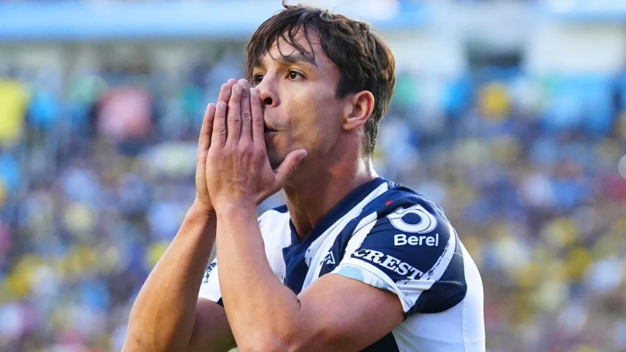 Rayados de Monterrey estalla contra Óliver Torres por irse a boda en el Clásico Regio y esto le habrían exigido Rayados de Monterrey estalla contra Óliver Torres por irse a boda en el Clásico Regio y esto le habrían exigido.