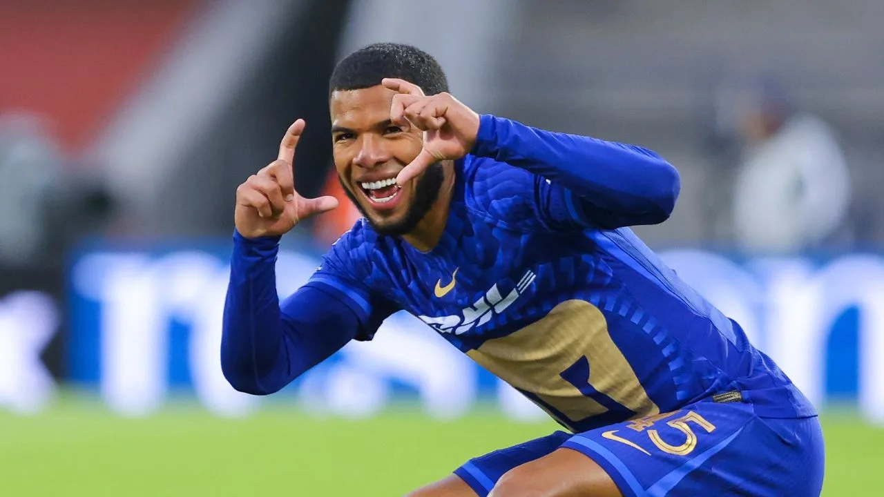 Pedro Vite, jugador de Pumas.