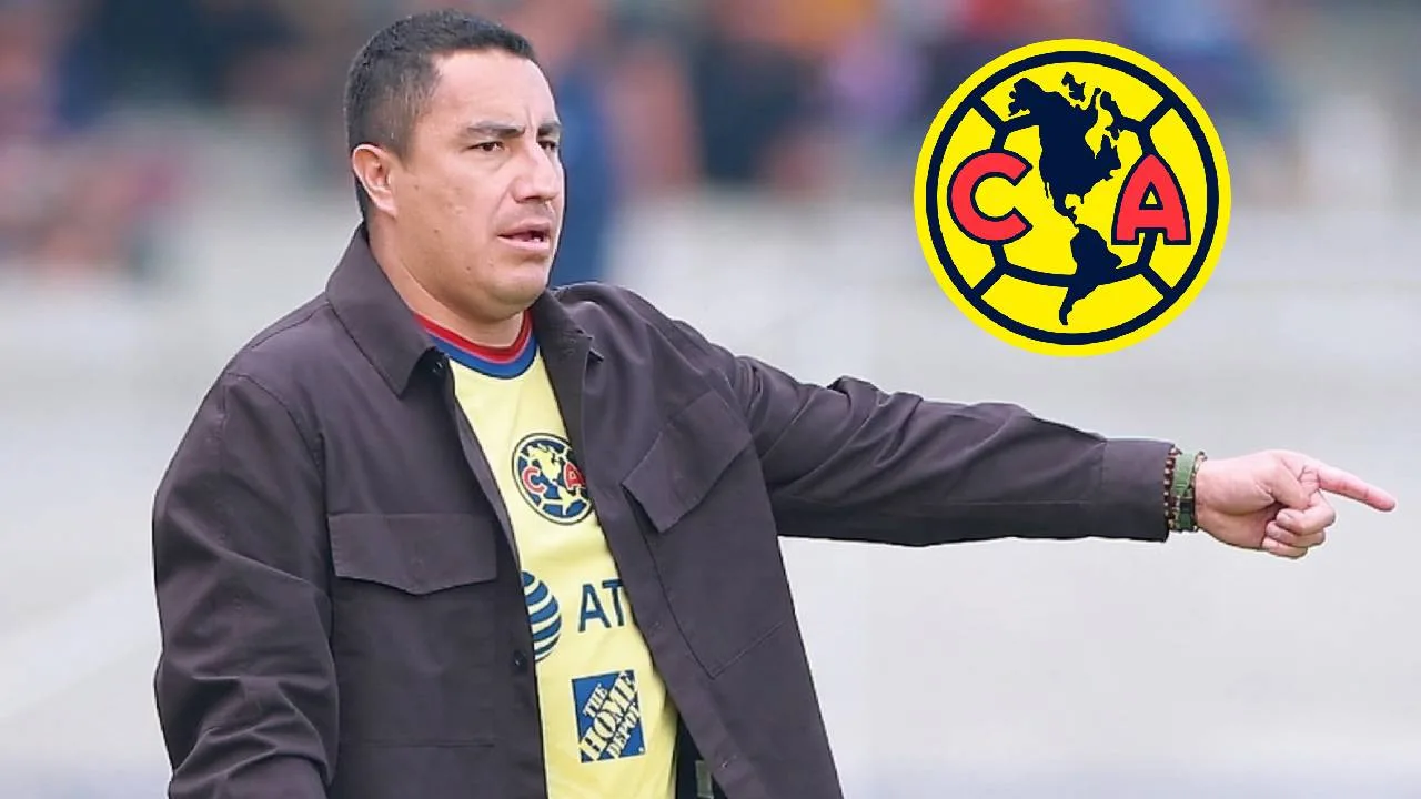 Efraín Juárez, DT de Pumas.