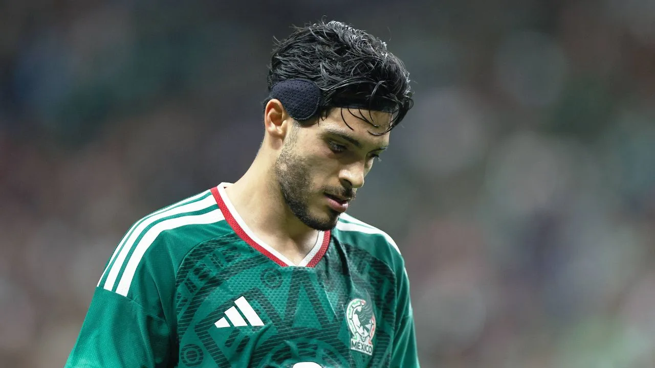Raúl Jiménez, jugador de la Selección Mexicana. 