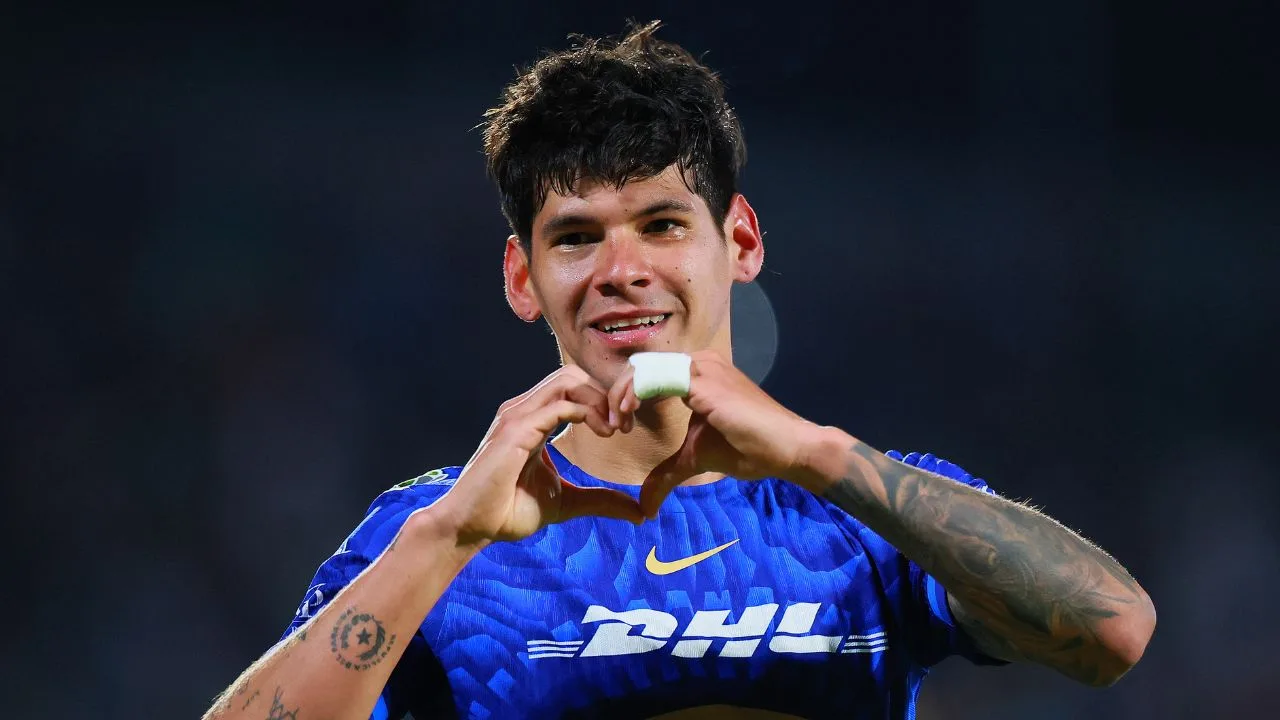 Robert Morales, jugador de Pumas. 