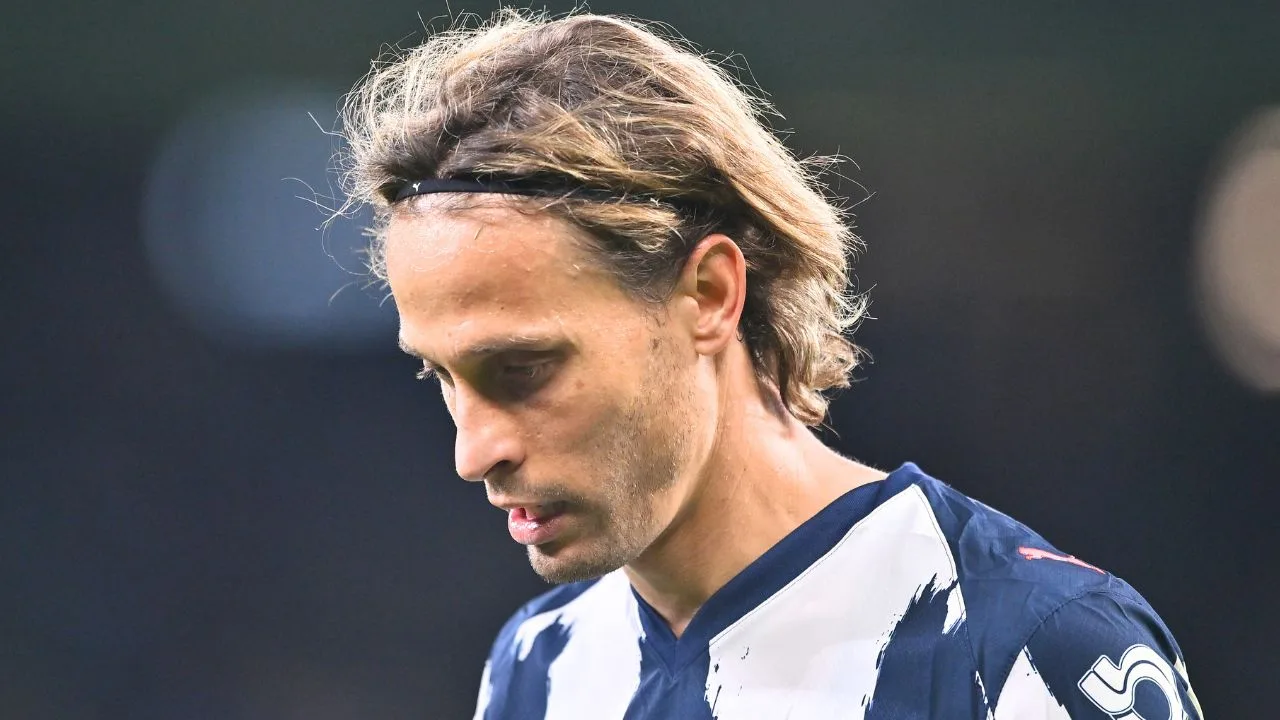 Sergio Canales lanza fuerte mensaje y hace promesa a Rayados de Monterrey tras derrota vs Cruz Azul.