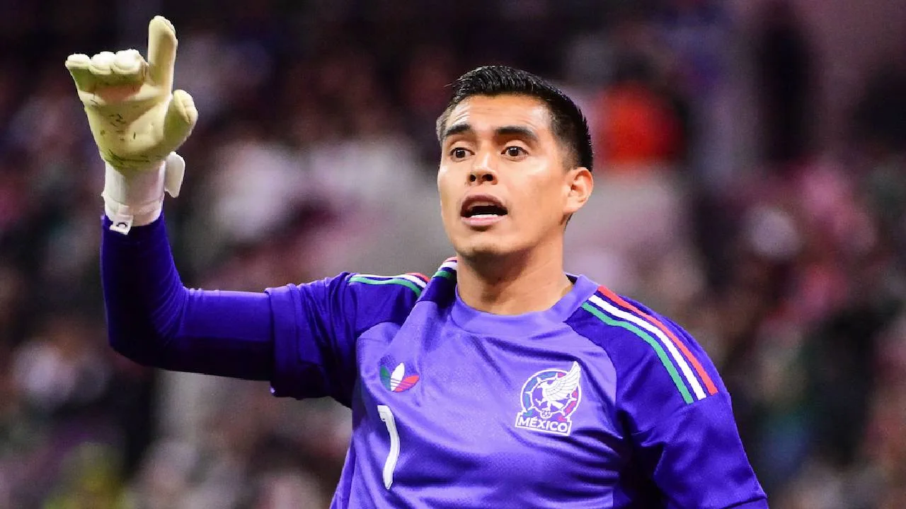 Tala Rangel, portero de Chivas y Selección Mexicana.