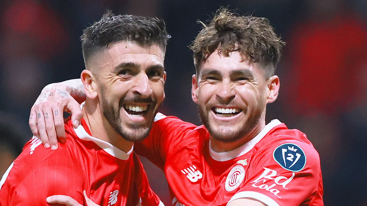 Toluca golea y avanza en Concachampions.