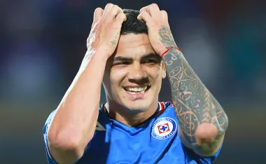 Toro Fernández, delantero titular de Cruz Azul.