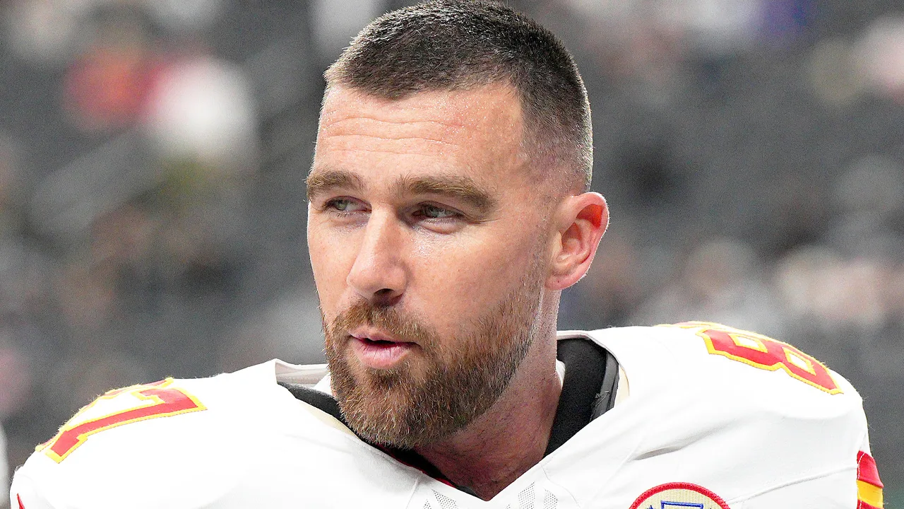 Travis Kelce renueva en Kansas City.