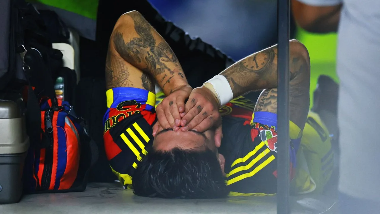 Imagen de Víctor Dávila, luego de la escalofriante lesión que sufrió.