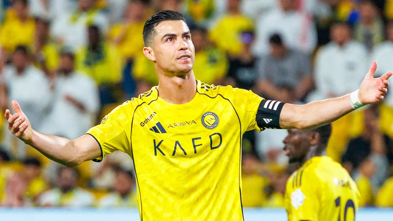 Al Nassr se enfrenta a Al Okhdood Club.
