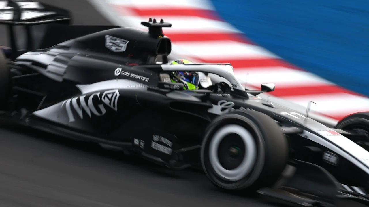 Checo Pérez, Cadillac