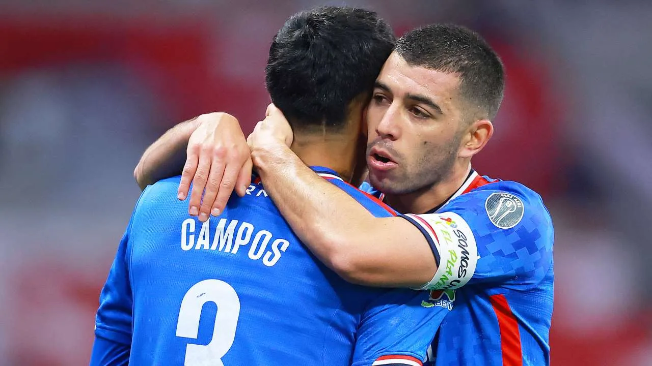 Erik Lira conmueve con gesto a aficionado tras victoria de Cruz Azul