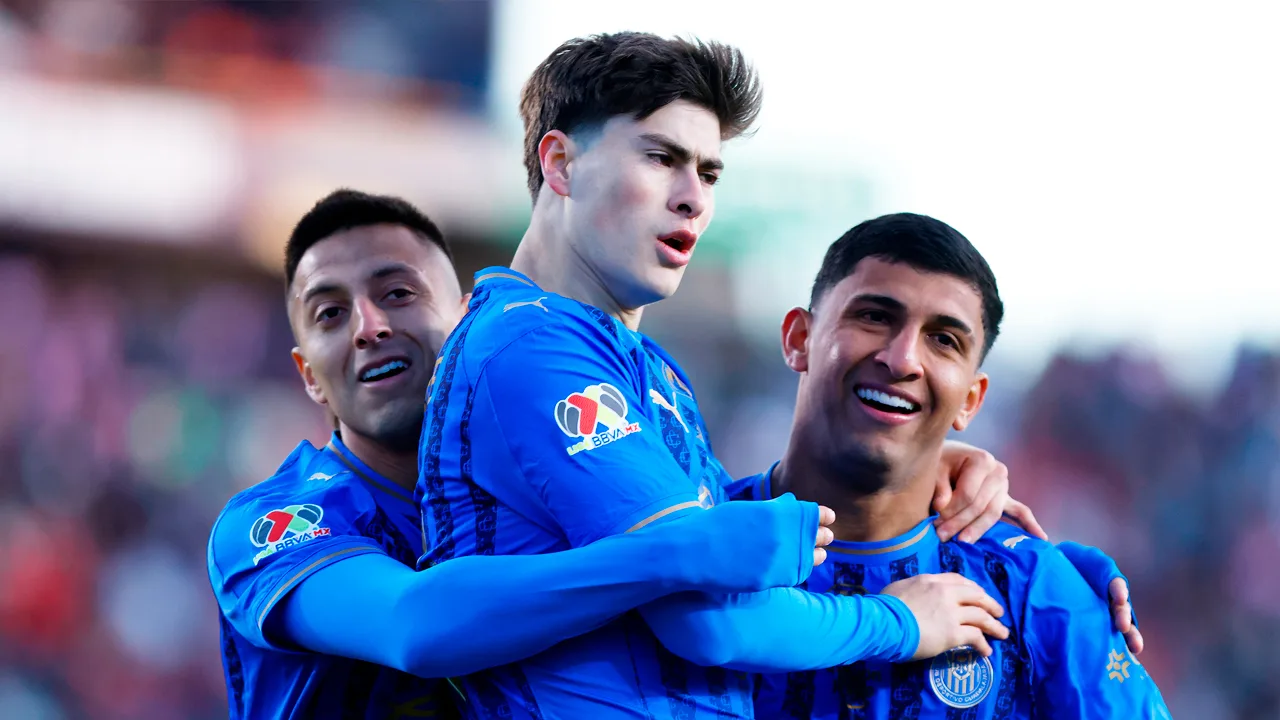 Estrella de Chivas tiene gran gesto con fan.