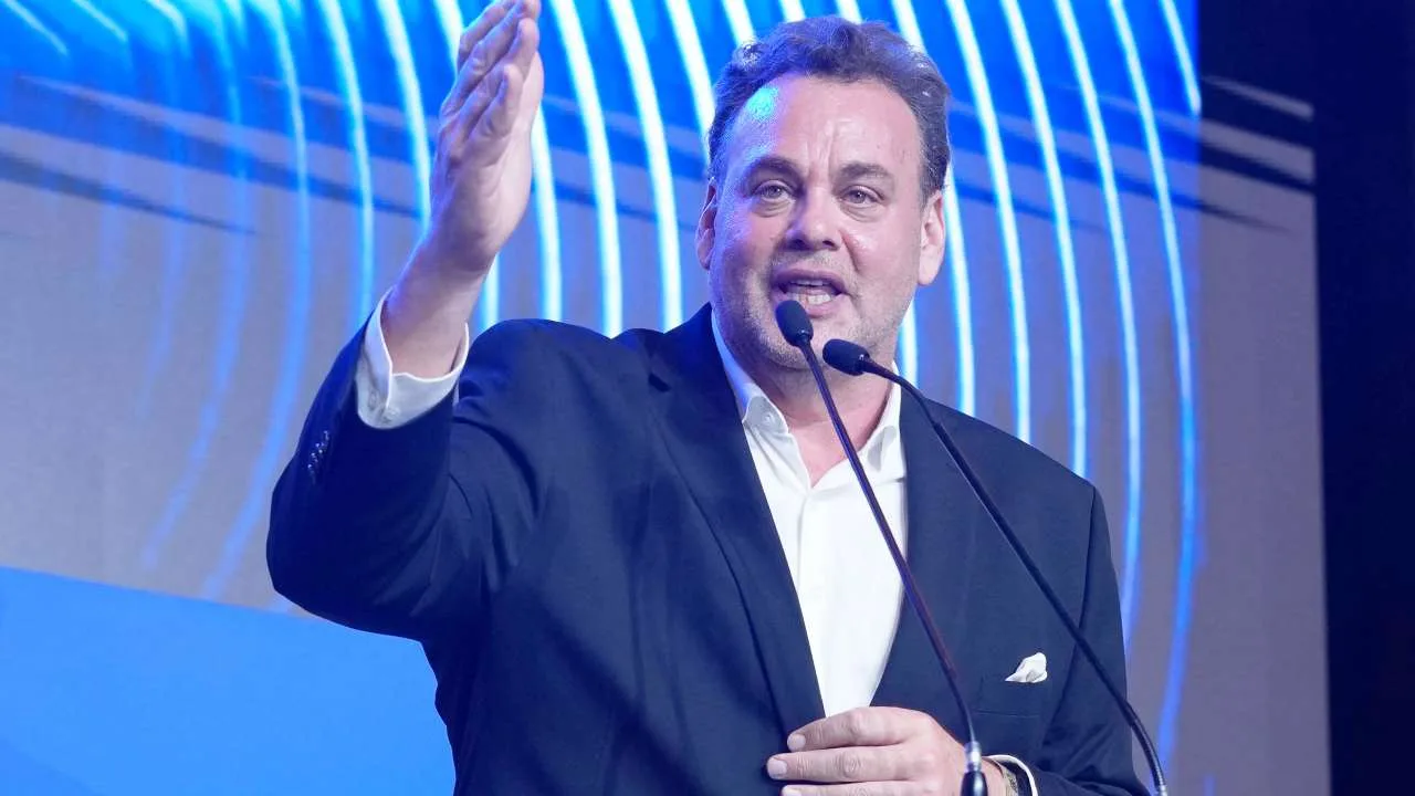 Faitelson pide disculpas a josé ramón