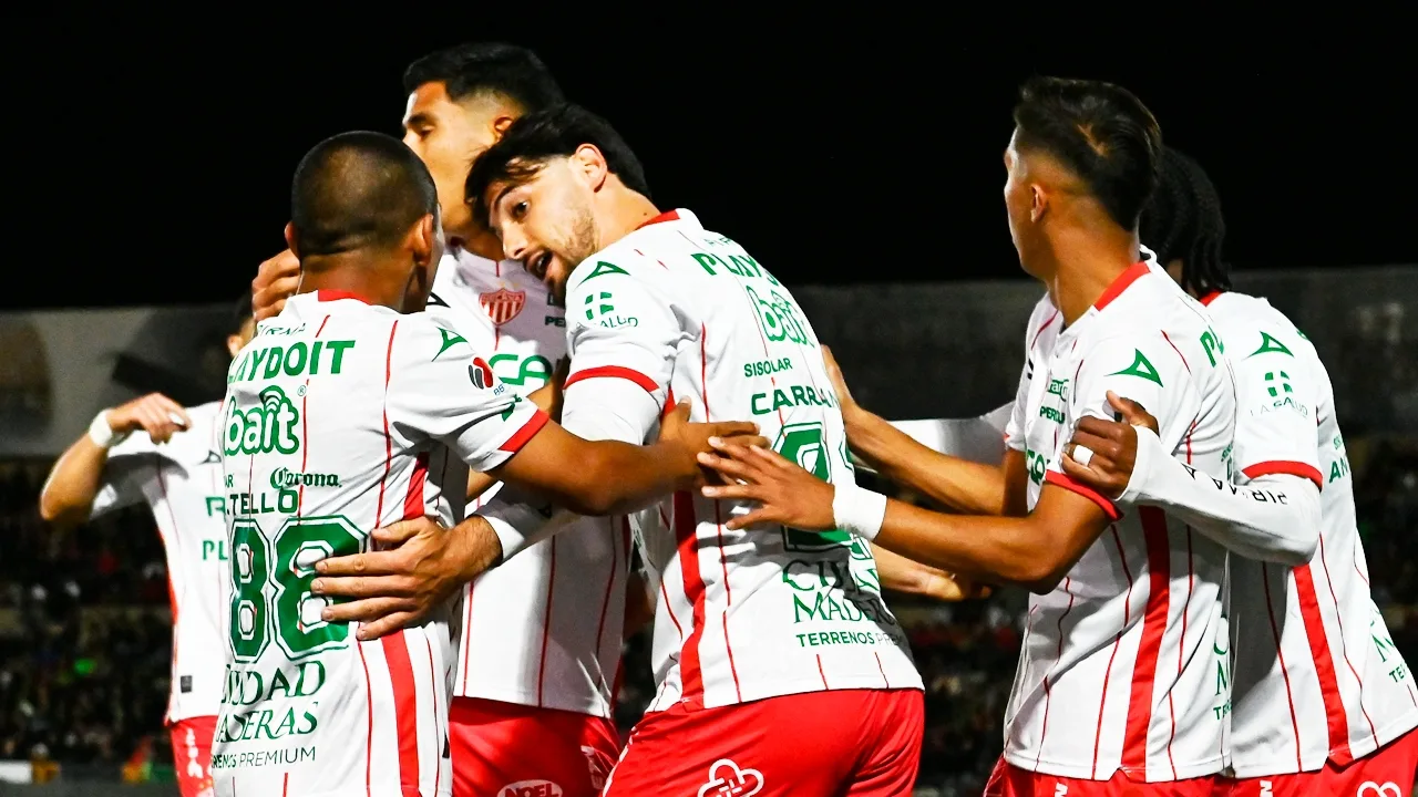 Estrella de Necaxa sufre grave y extraña lesión.