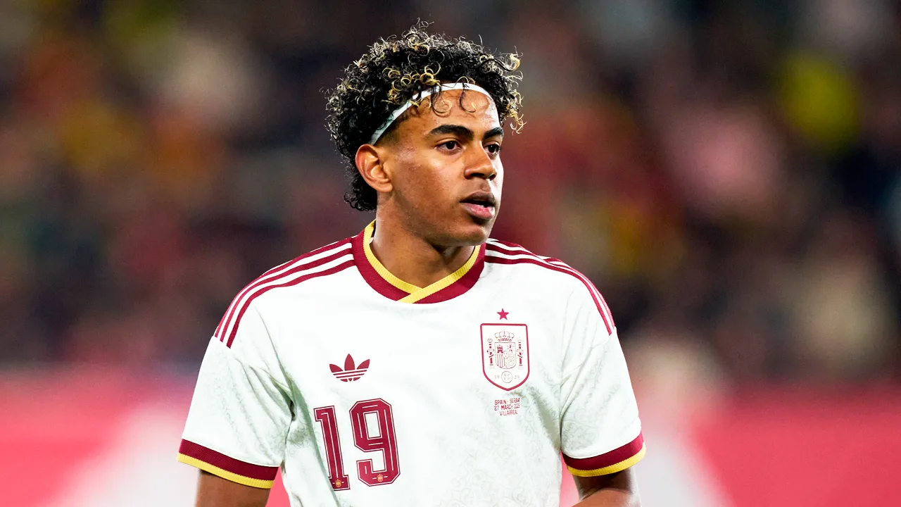 Lamine Yamal responde a los cantos racistas en el España vs Egipto.